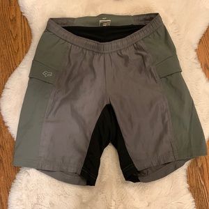 Men’s trail biking shorts